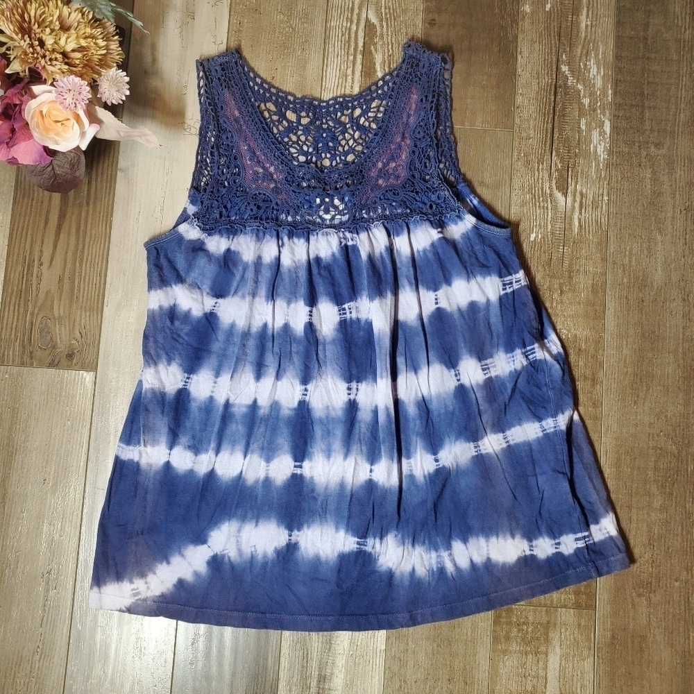 Greater Good Women's Navy Blue and White Tie-Dye Crochet Tank Top Size Large